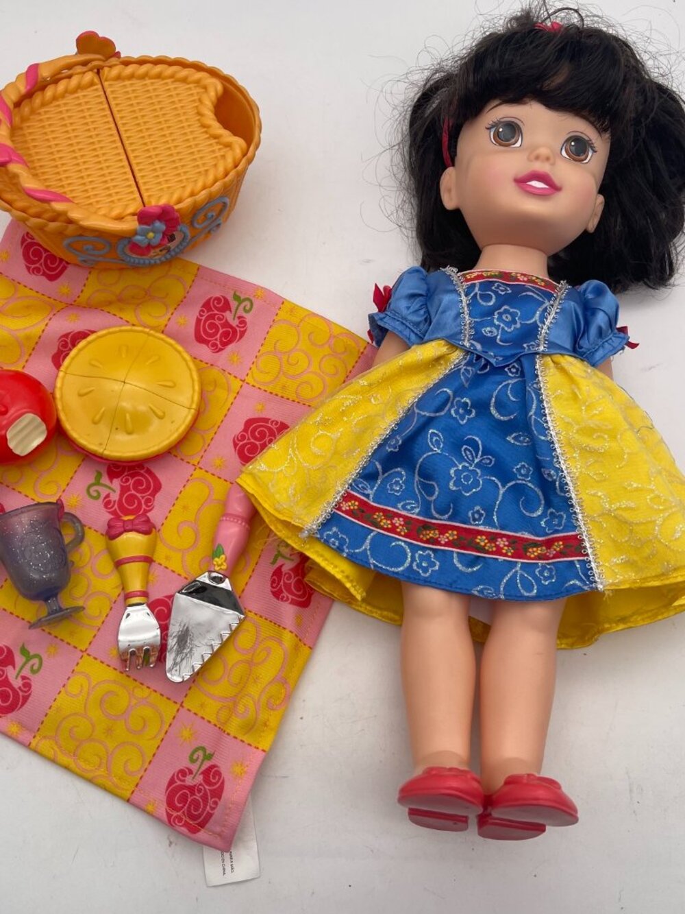 My First Disney Princess Snow Whites Picnic Party Doll Collectors Rare P
